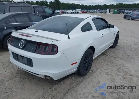 2014 Ford Mustang V6 Premium z USA, uszkodzony, nr VIN 1ZVBP8AM8E5262733